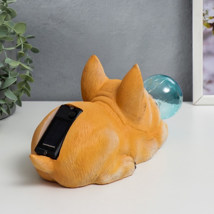 Сувенир полистоун свет Сувенир полистоун свет "Бульдог и мыльный пузырь" от солнечной батареи 12х11,5х26 см