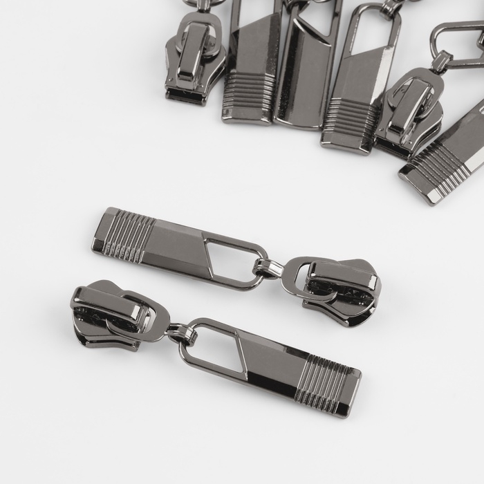 Бегунок автоматический для молнии «Трактор», №5, 10 шт, цвет чёрный никель Бегунок автоматический для молнии «Трактор», №5, 10 шт, цвет чёрный никель