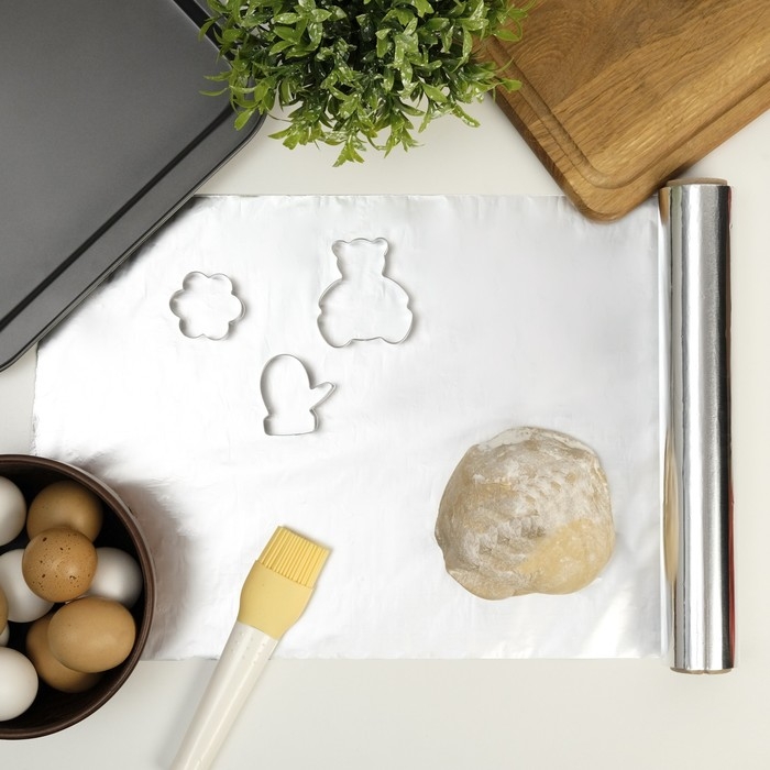 Фольга пищевая алюминиевая , 29 см х 50 м, 9 мкм Фольга пищевая алюминиевая , 29 см х 50 м, 9 мкм