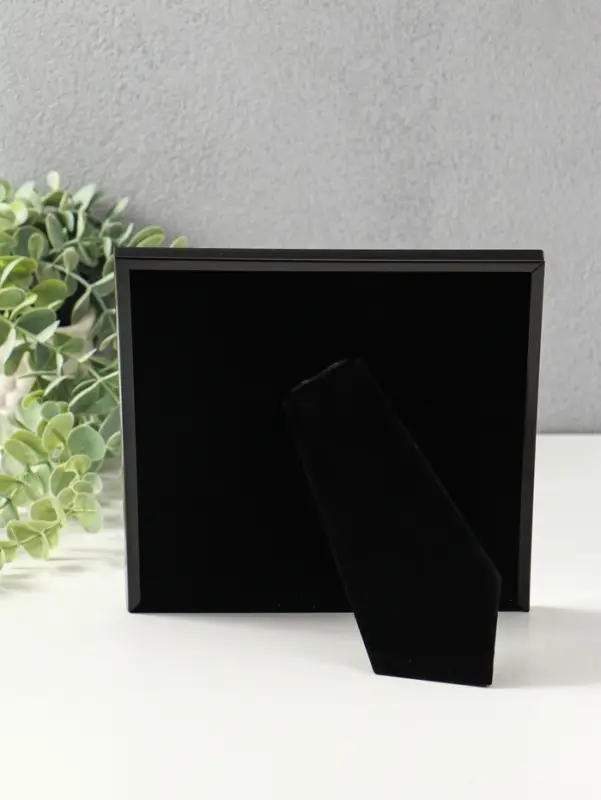 Фоторамка металл на 1 фото 18х18 см Фоторамка металл на 1 фото 18х18 см "Классик" чёрная 1,5х18,4х18,4 см