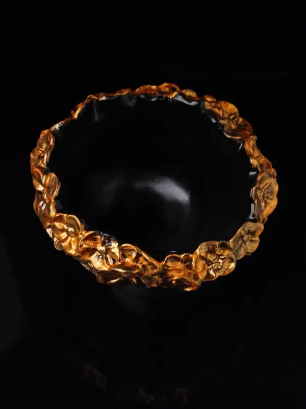 Подставка для мелочей Подставка для мелочей "Девочка в венке" 11х13х11 см, черный с бронзой