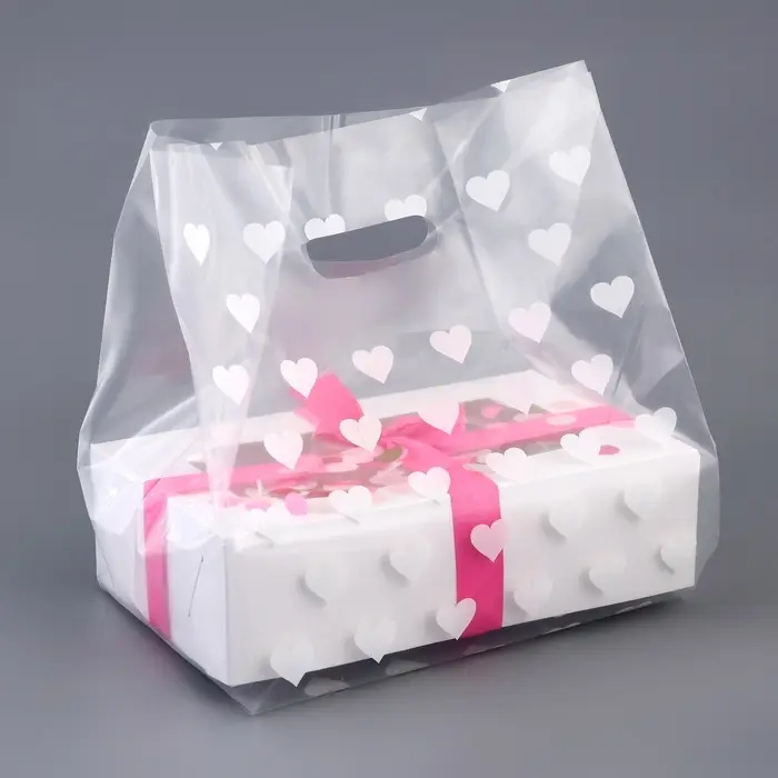 Пакет полиэтиленовый квадратный с вырубной ручкой, упаковка, "Сердечки", 25х35+16см ± 5% 60 мкм