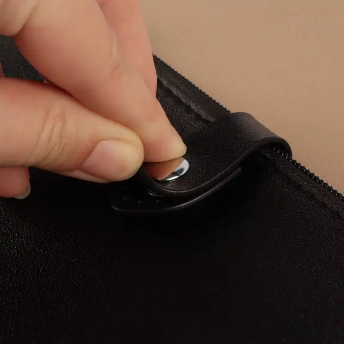 Застёжка для сумки, пришивная, на кнопке, 9.2×2.5 см, цвет чёрный, серебряный Застёжка для сумки, пришивная, на кнопке, 9.2×2.5 см, цвет чёрный, серебряный