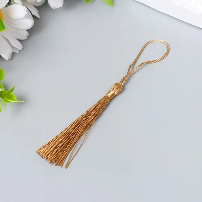 Кисточка, цвет золотисто-бежевый МИКС