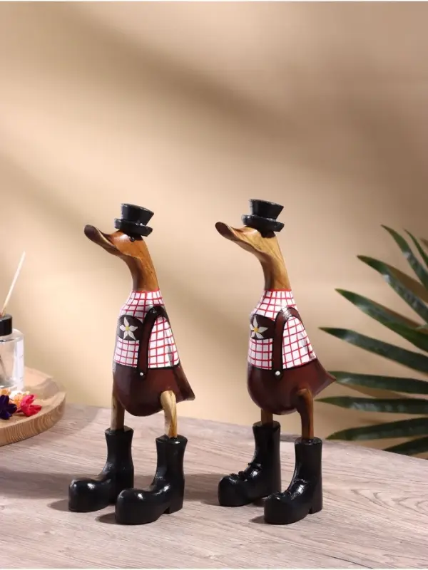 Сувенир &laquo;Утка-фермер&raquo;, 27 см, дерево, МИКС