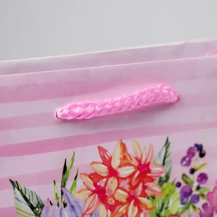 Пакет подарочный ламинированный, упаковка, «With Love», MS 18 х 23 х 8 см Пакет подарочный ламинированный, упаковка, «With Love», MS 18 х 23 х 8 см