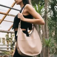 Сумка - мешок женская TEXTURA, на магните, с косметичкой, 34&times;12&times;27 см, бежевая