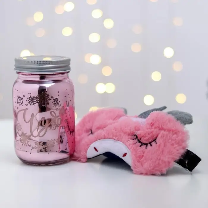 Подарочный набор женский «Новый год: Волшебство»: свеча в банке и маска для сна