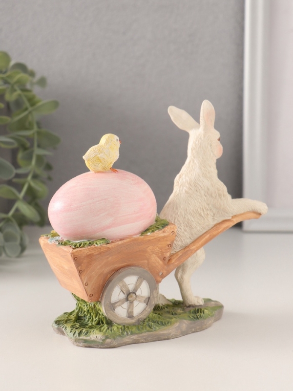 Сувенир полистоун  Сувенир полистоун "Кролик везёт тележку с цыплёнком и пасхальным яйцом" 13,5х6х13 см