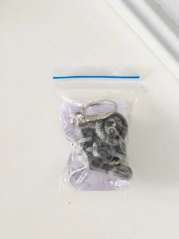 Брелок Брелок "Хант с трубкой маленький" 3,5 см