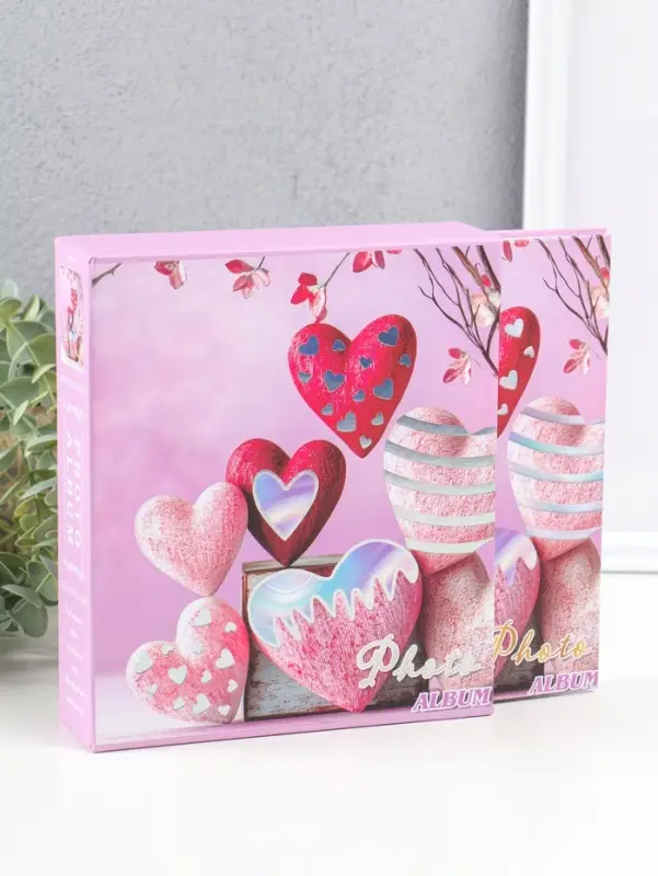 Фотоальбом на 100 фото 13х18 см "Бархатные сердца" в коробке 5х18х20,5 см