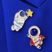 Набор значков (2 шт.) &laquo;Космонавты&raquo;, супер-герои, цветной в золоте