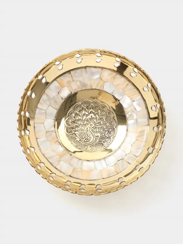 Чаша &laquo;Золотой павлин&raquo;, 16.5&times;16.5&times;5 см, латунь с перламутром