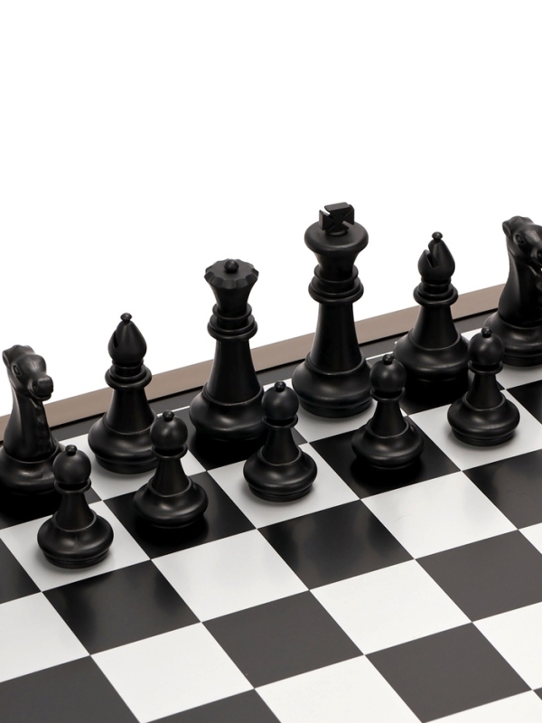 Шахматы магнитные 39 х 39 см, король h-8 см, пешка h-4.3 см Шахматы магнитные 39 х 39 см, король h-8 см, пешка h-4.3 см