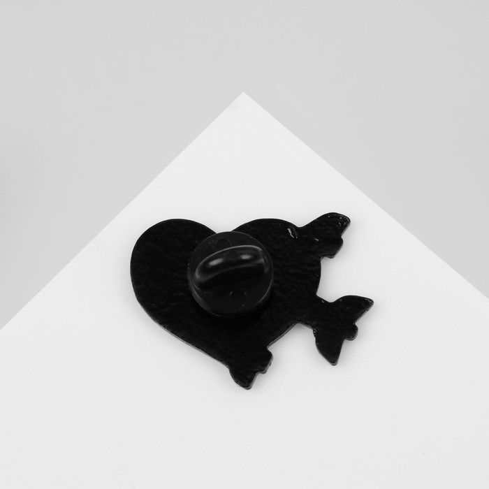 Значок «Самолёт» в сердце, цвет розово-голубой в чёрном металле Значок «Самолёт» в сердце, цвет розово-голубой в чёрном металле