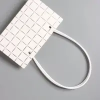 Сумка для цветов влагостойкая, белая, 22x10.5x13.5±5% см Сумка для цветов влагостойкая, белая, 22x10.5x13.5±5% см