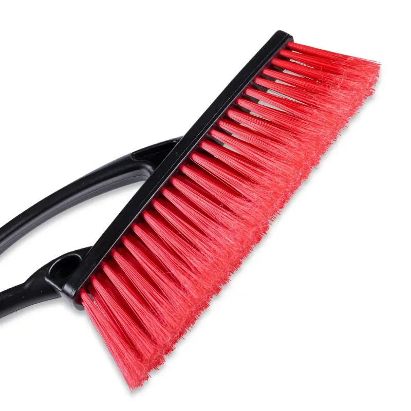 Щётка-скребок AVS WB-6312 (73 cм), мягкая ручка, распушенная щетина.