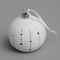 Ёлочный шар &laquo;Звёзды&raquo;, 9&times;9&times;9.8 см, 1 LED, керамика, от батареек LR44&times;2, свечение тёплое белое