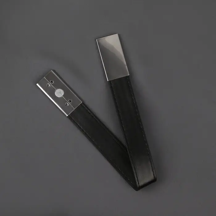 Подхват для штор из кожзаменителя, 35&times;2.5 см, чёрный