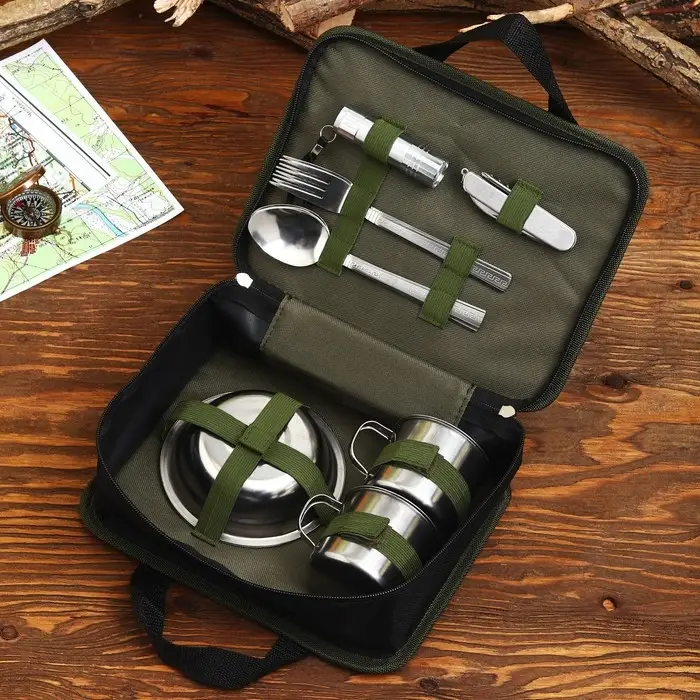 Подарочный набор для пикника «Полевая кухня»: 10 предметов Подарочный набор для пикника «Полевая кухня»: 10 предметов