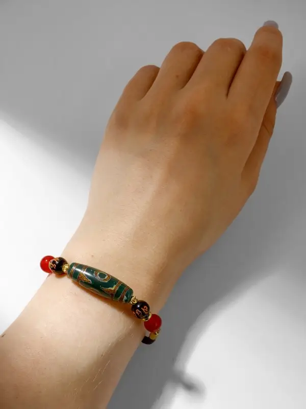 Браслет-оберег &laquo;Бусина Дзи&raquo;, на шнурке, овал, цветной, d=7 см