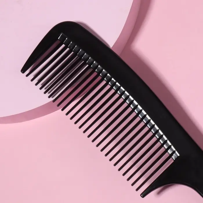 Расчёска, 19 (±1) × 4.5 см, чёрная