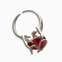 Кольцо &laquo;Сердце&raquo;, с камнем, красное в серебре, безразмерное