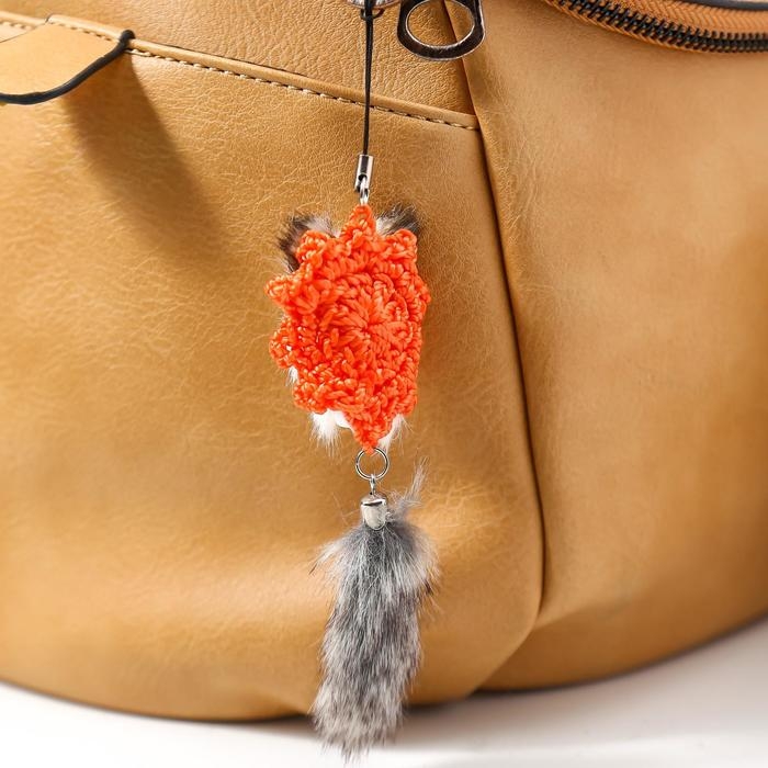 Пушистик на подвеске  Пушистик на подвеске "Котик на коврике" МИКС