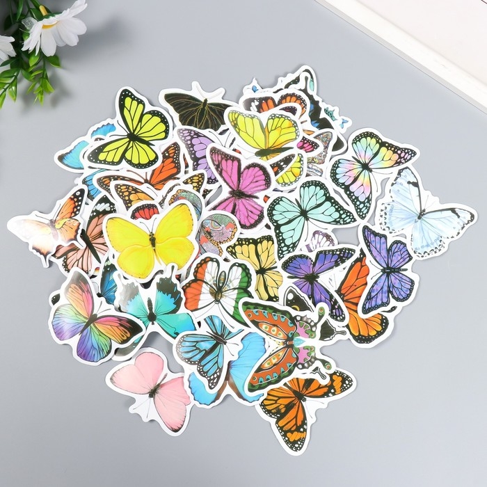 Набор наклеек Набор наклеек "Нашествие бабочек" 50 шт 3-8,5 см