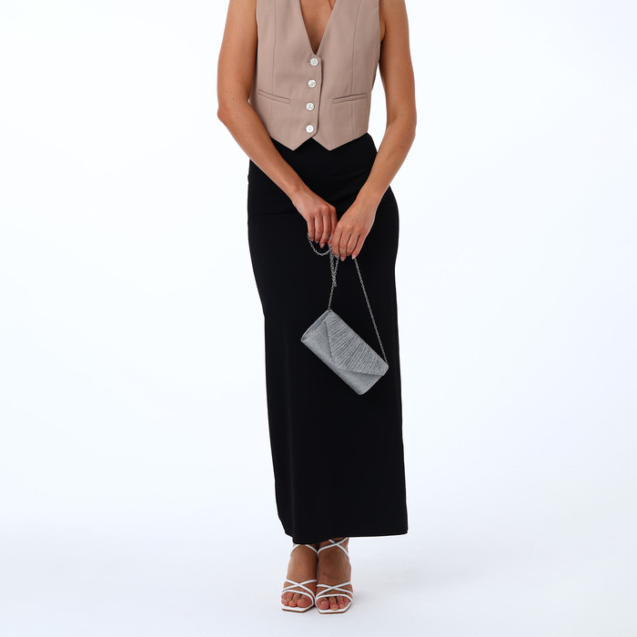 Клатч женский, отдел на клапане, длинная цепь, цвет серебристый Клатч женский, отдел на клапане, длинная цепь, цвет серебристый