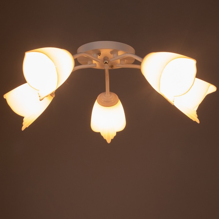 Люстра Оникс 5х15Вт E27 белый 52х52х15см BayerLux Люстра Оникс 5х15Вт E27 белый 52х52х15см BayerLux