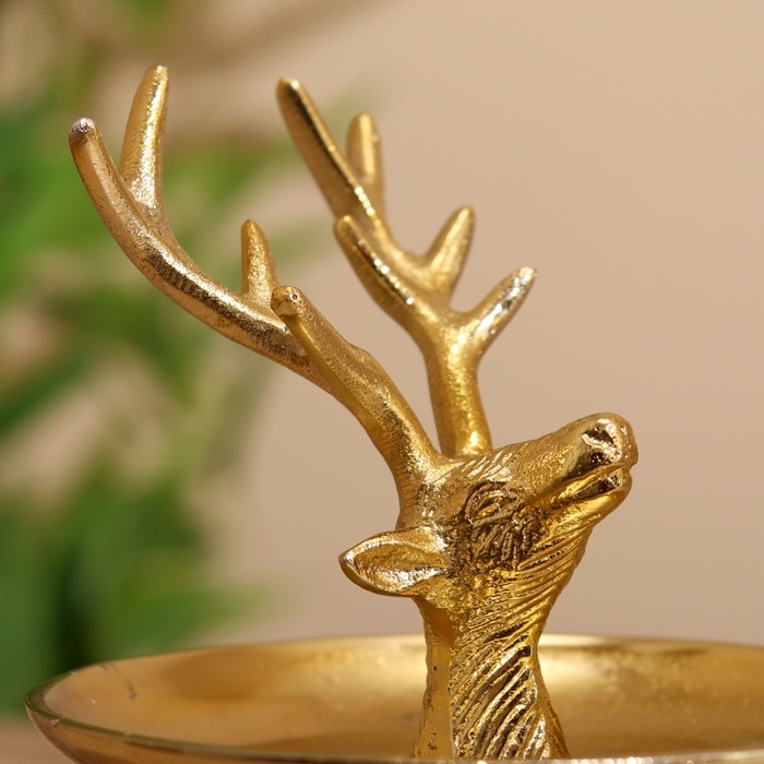 Блюдо для закусок Блюдо для закусок "Олень" алюминий 20х14х19 см