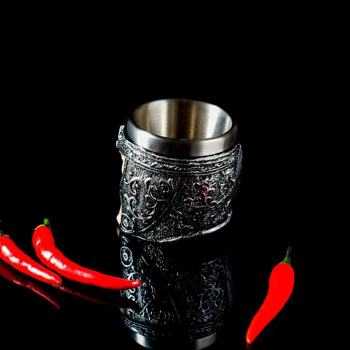 Стопка из нержавеющей стали «Череп в шлеме. Хэллоуин», 70 мл, цвет серебряный Стопка из нержавеющей стали «Череп в шлеме. Хэллоуин», 70 мл, цвет серебряный