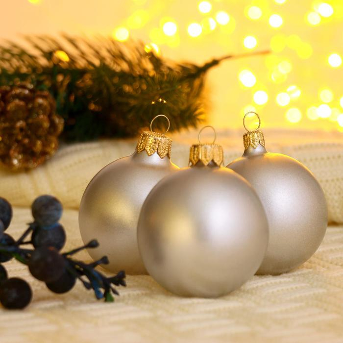 Набор шаров d- 5 cм, 9 шт Набор шаров d- 5 cм, 9 шт "Сияние" серебро