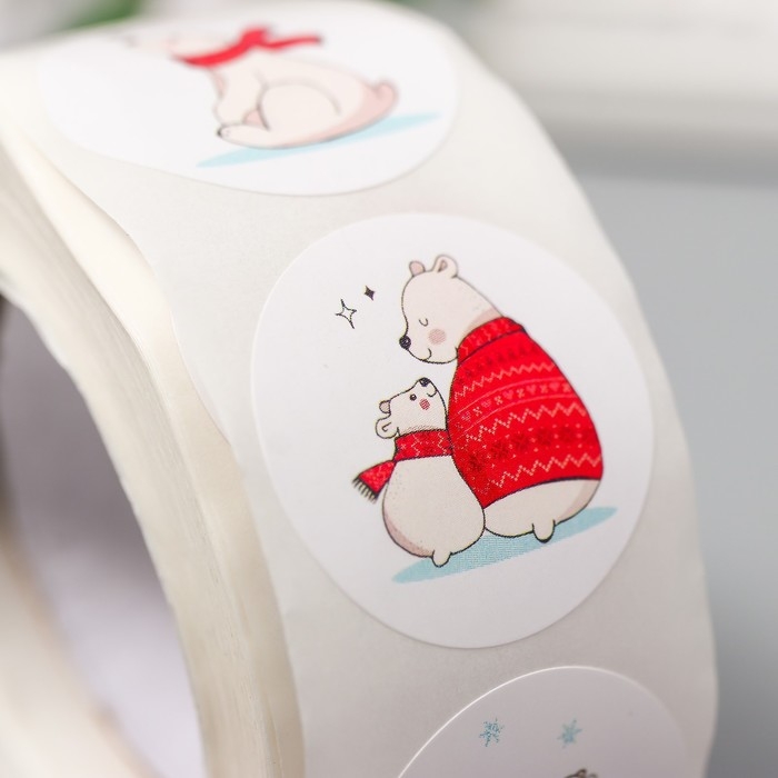 Наклейка бумага Наклейка бумага "Белые медведи" d=2,5 см 500 шт в рулоне 3х6,5х6,5 см