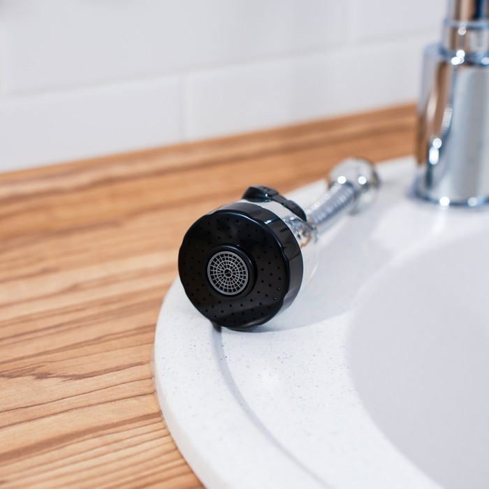 Насадка на кран для экономии воды с изменяемым напором и углом струи Доляна, 17 см Насадка на кран для экономии воды с изменяемым напором и углом струи Доляна, 17 см