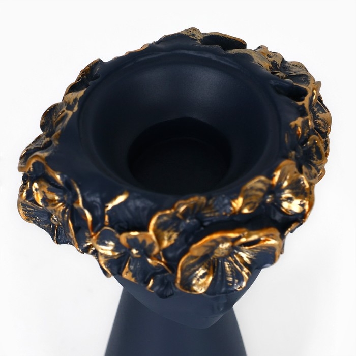 Подсвечник полистоун «Девушка с венком» 9,5 х 9,5 х 14 см МИКС