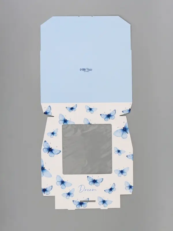 Коробка подарочная с окном &laquo;Мечты&raquo;, 20&times;20&times;4 см, самосборная