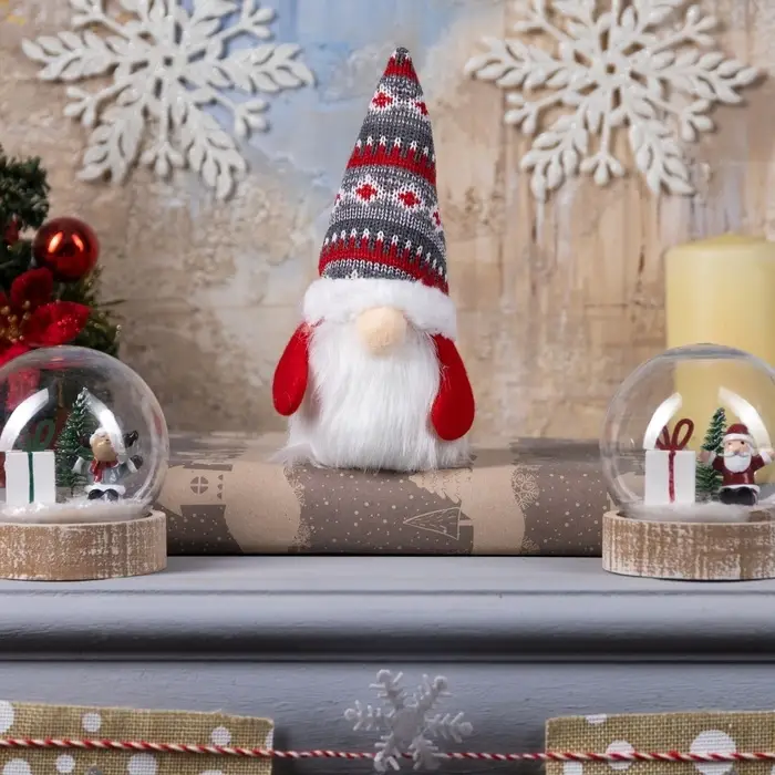 Светодиодная фигура «Гном в колпаке с узорами» 6.5 × 17 × 6.5 см, текстиль, батарейки LR1130х3 (в комплекте), свечение тёплое белое