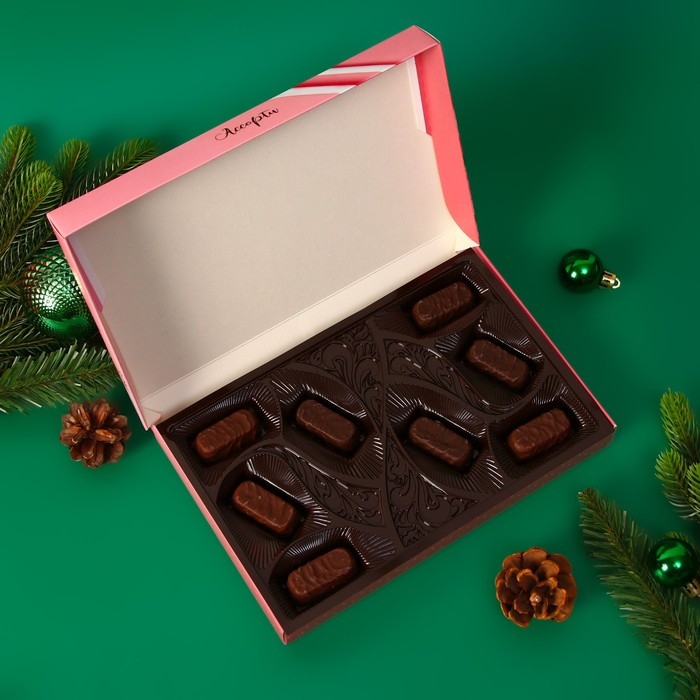 Новый год. Шоколадное ассорти Новый год. Шоколадное ассорти "С новым годом, рождеством" , пенал красный, 125 г