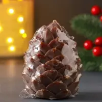 Свеча декоративная «Шишка новогодняя», 6×7.5 см Свеча декоративная «Шишка новогодняя», 6×7.5 см