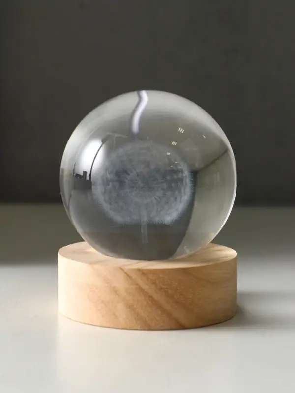 Световая фигурка &laquo;Одуванчик&raquo;, LED-ночник, стекло d=6 см, подставка дерево, USB, 6.5&times;6.5&times;7.5 см