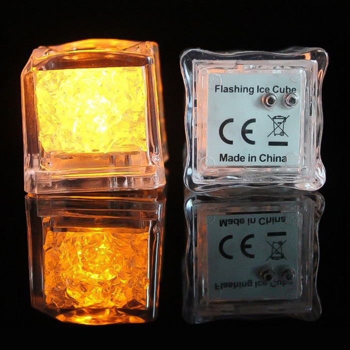 Ночник водный Ночник водный "Льдинка" LED от батареек 3хAG3 МИКС 2,6х2,6х2,7см