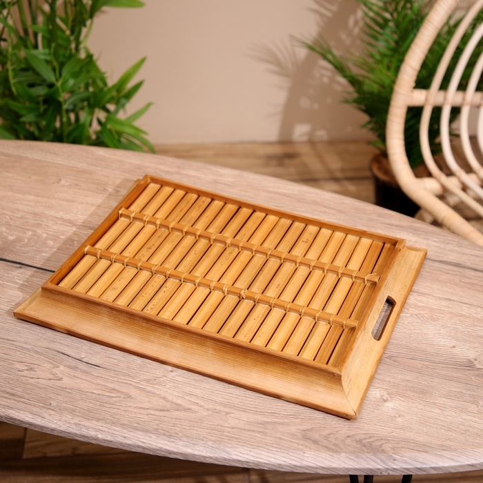Поднос из бамбука 40х30х5 см Поднос из бамбука 40х30х5 см