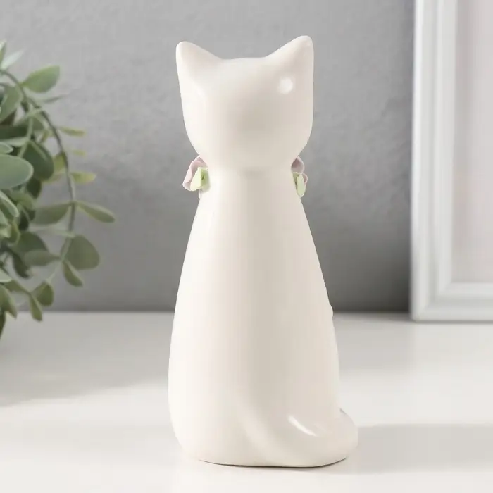 Фигурка керамика &laquo;Котик белый сидящий с цветочным ошейником&raquo;, 6.5&times;6.2&times;14.3 см