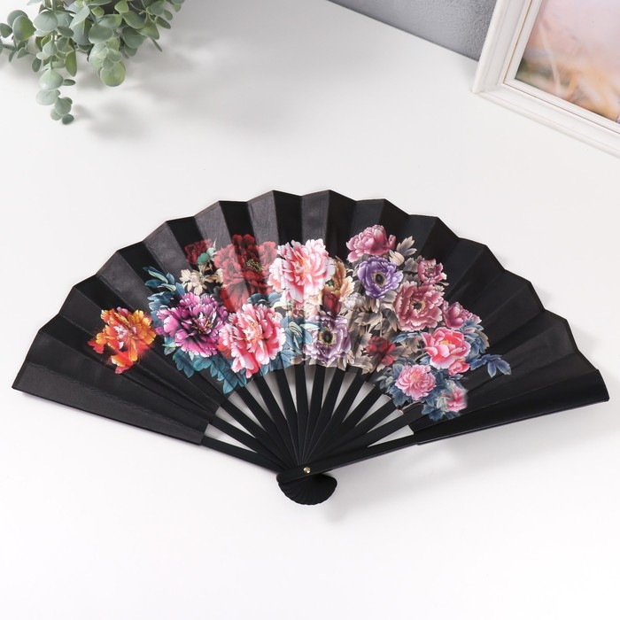 Веер пластик, текстиль h=26,5 см  Веер пластик, текстиль h=26,5 см "Цветы на черном"