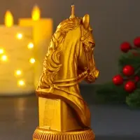 Декоративная свеча "Бюст лошади" (золото), 131 г