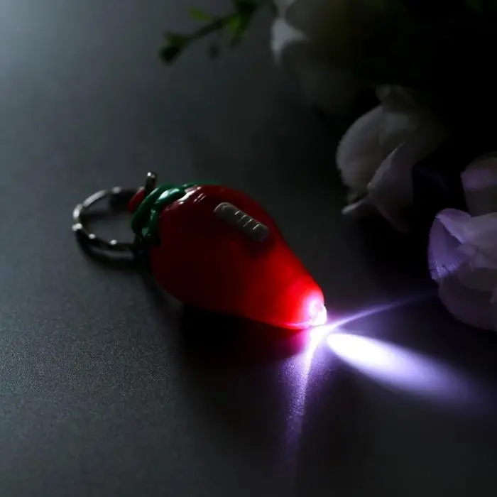 Фонарик свет на кольце Фонарик свет на кольце "Клубничка" светит МИКС 3х5,5х3 см