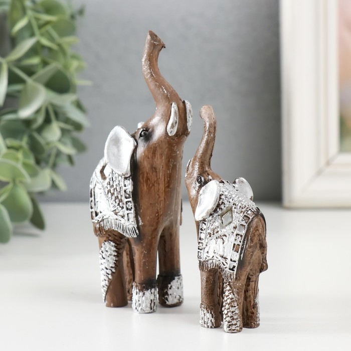 Сувенир полистоун Сувенир полистоун "Два слоника в серебристой попоне" набор 2 шт 11х8,3х3,5 см
