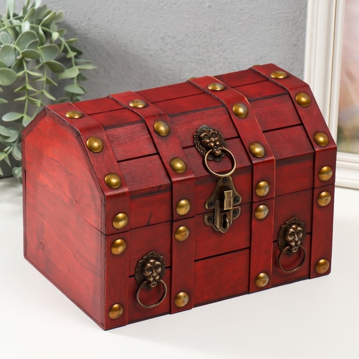 Шкатулка сундучок дерево  Шкатулка сундучок дерево "Лев. С заклёпками" коричнево-красная 16х15,5х22 см